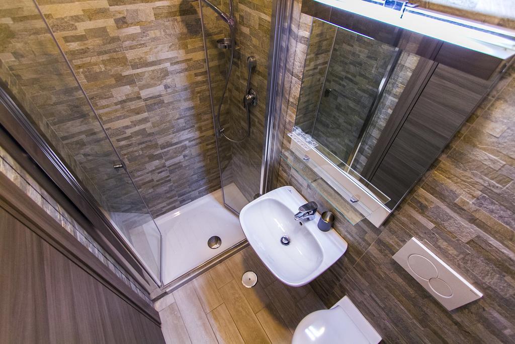 Colossehome * Rom